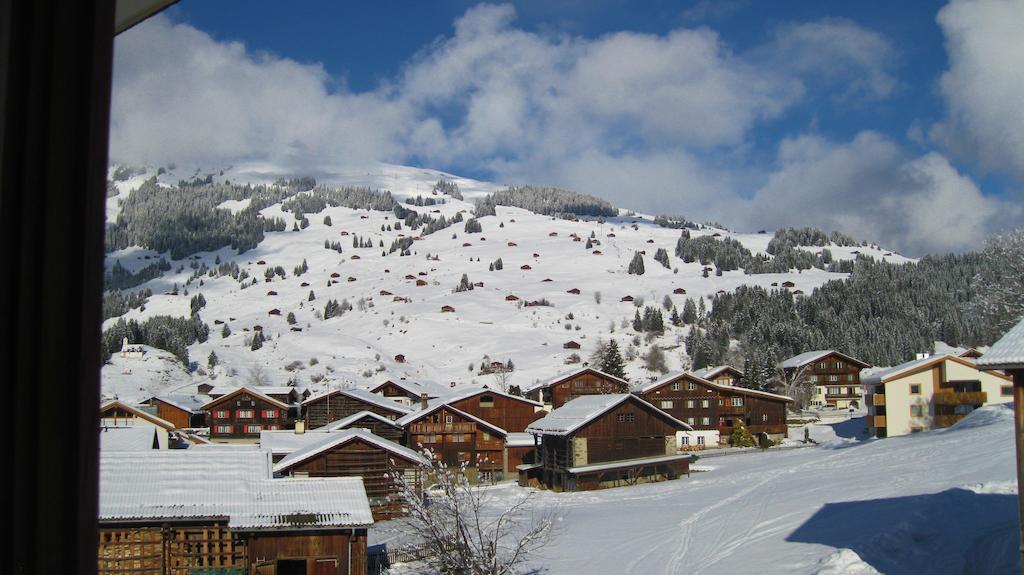 Hotel Kistenpass Breil/Brigels Ruang foto