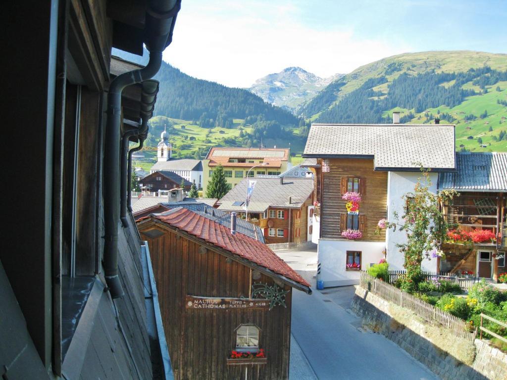 Hotel Kistenpass Breil/Brigels Ruang foto