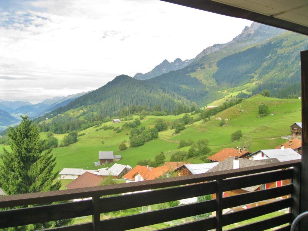 Hotel Kistenpass Breil/Brigels Ruang foto